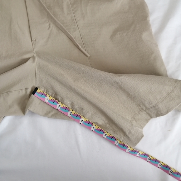 Lululemon Men's Bowline 8" Shorts Stretch Ripstop in Trench Tan Khaki Small - Picture 12 of 16